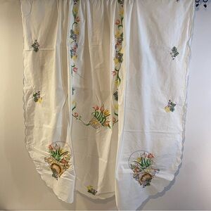 Jabara Embroidered Bunny Tulips Spring Easter Bouquet 66”X 83” Tablecloth